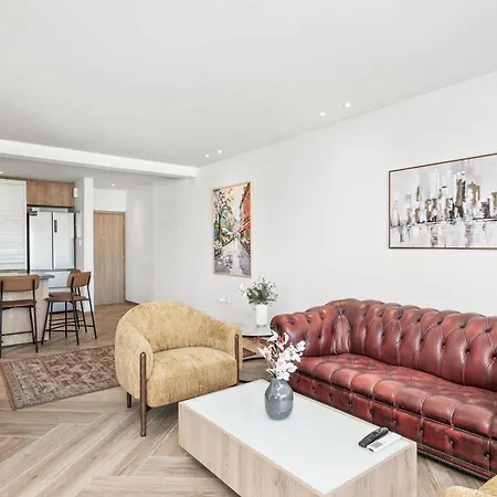 Phaedrus Living Executive Апартаменты *